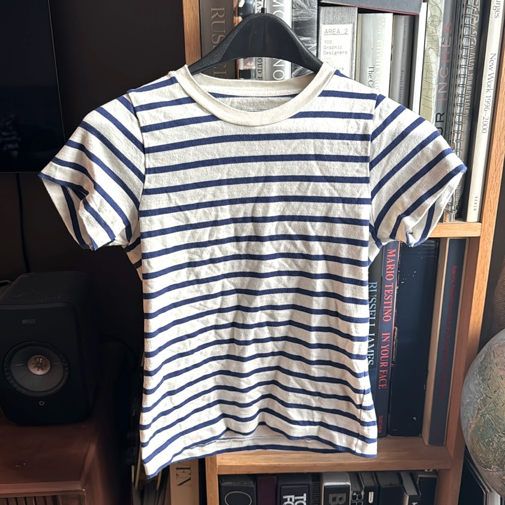 Perfect fit Entireworld striped tee. Women’s XS